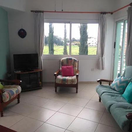 Artemis 6 104 דירה Paphos